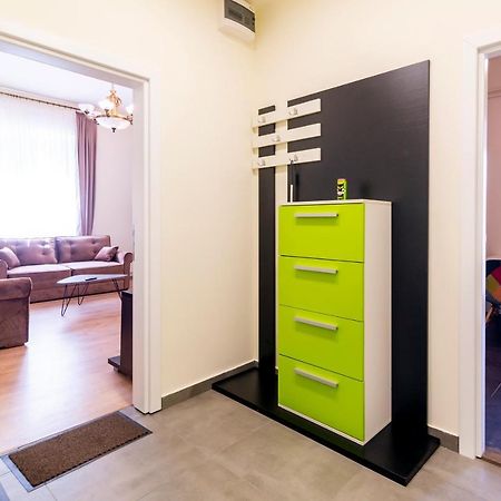Jevrejska - Central Apartment With Free Parking Novi Sad Exteriör bild