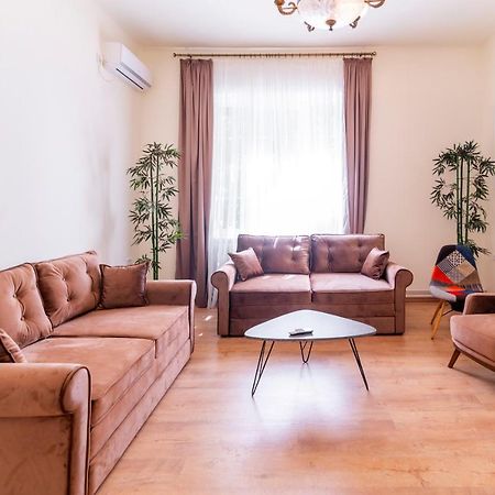 Jevrejska - Central Apartment With Free Parking Novi Sad Exteriör bild