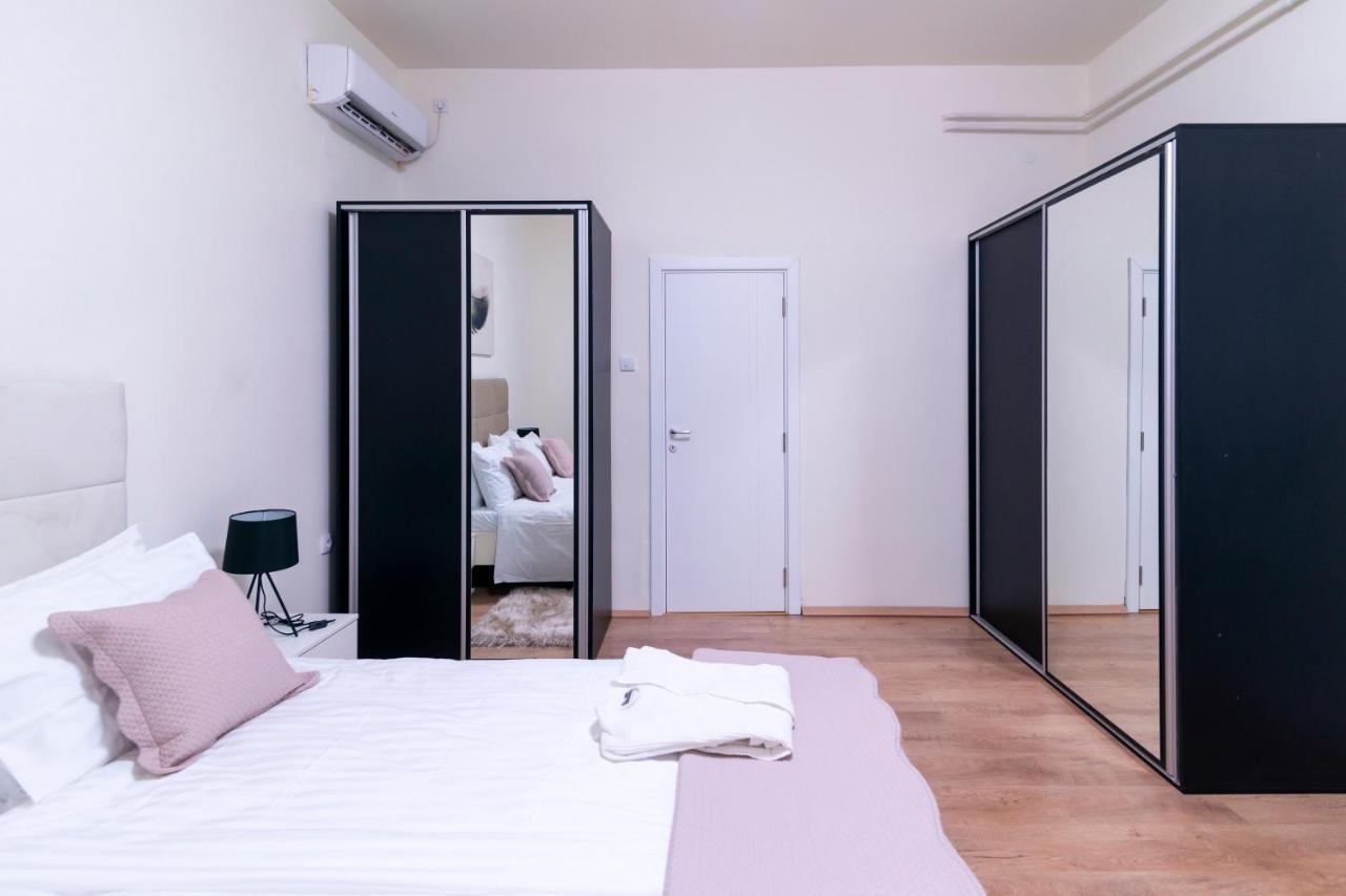 Jevrejska - Central Apartment With Free Parking Novi Sad Exteriör bild