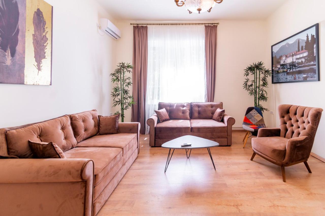 Jevrejska - Central Apartment With Free Parking Novi Sad Exteriör bild