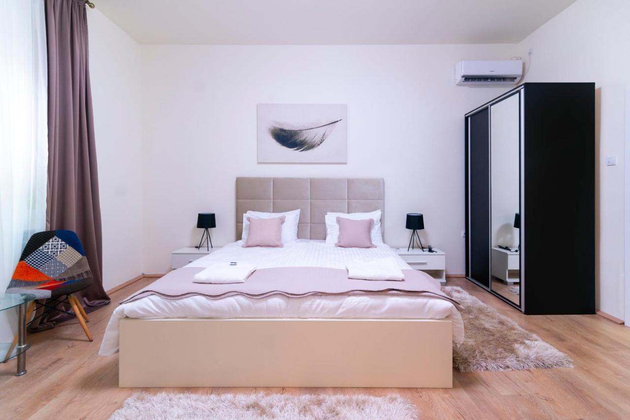 Jevrejska - Central Apartment With Free Parking Novi Sad Exteriör bild